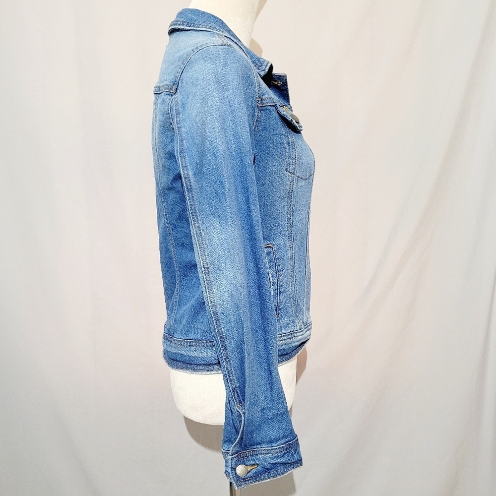 Universal Thread Goods Co Women’s Trucker Jacket Button Front Blue Size XS - Picture 3 of 9